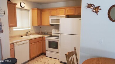 6343 E Ellis St in Mesa, AZ - Building Photo - Building Photo
