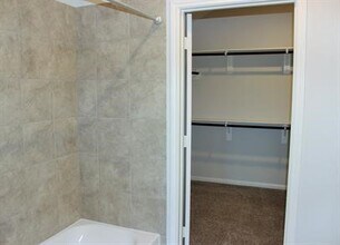 38356 Park View Dr in Hempstead, TX - Foto de edificio - Building Photo