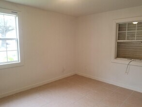 4710 St Anthony Ave in New Orleans, LA - Building Photo - Building Photo