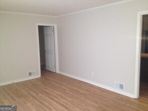 260 Sherwood Dr in Athens, GA - Building Photo - Building Photo