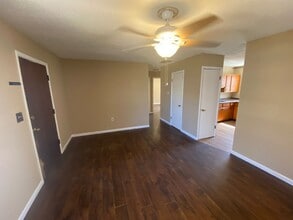 1428 W Hamilton St in Springfield, MO - Building Photo - Building Photo