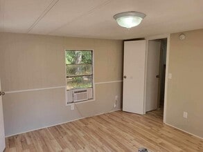 2607 Co Rd 3204 in De Kalb, TX - Building Photo - Building Photo