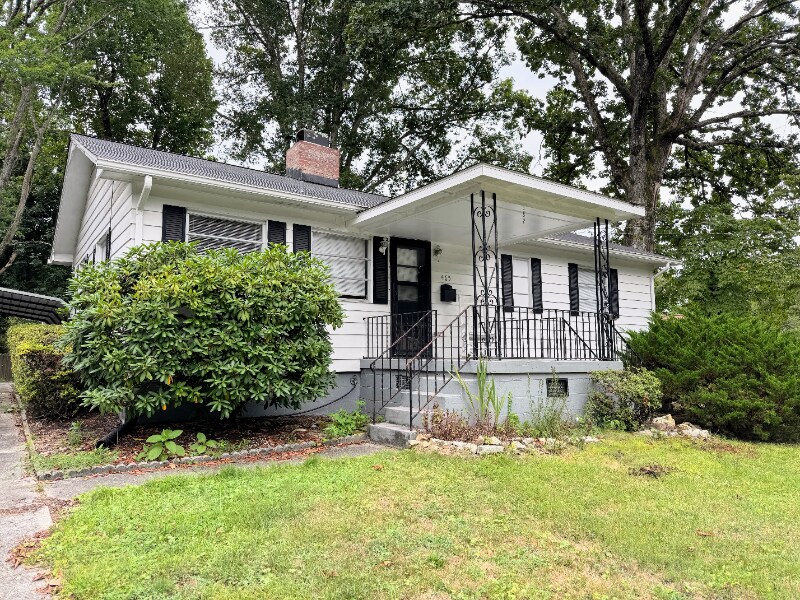465 East Dr in Oak Ridge, TN - Building Photo