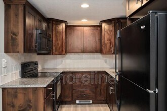 2085 Brittany Ln in Boise, ID - Building Photo - Building Photo