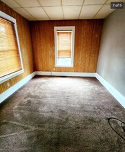 1921 N Bond St, Unit 1 in Saginaw, MI - Building Photo - Building Photo