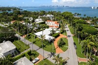 55 Lagorce Cir in Miami Beach, FL - Foto de edificio - Building Photo