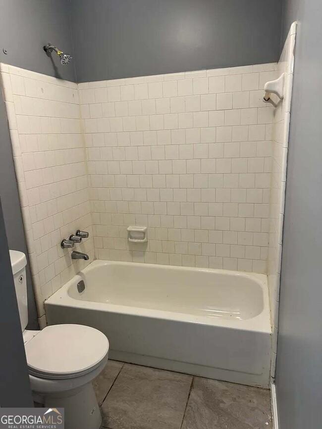 property at 6465 River Park Dr