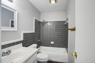 20105 San Marcos Hwy in San Marcos, TX - Foto de edificio - Building Photo