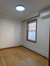 120-01 20th Ave in Queens, NY - Foto de edificio - Building Photo