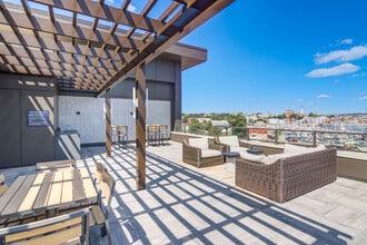 The Beam in New London, CT - Foto de edificio - Building Photo