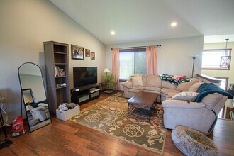 4553 Arctic Fox Rd NW in Rochester, MN - Building Photo - Building Photo
