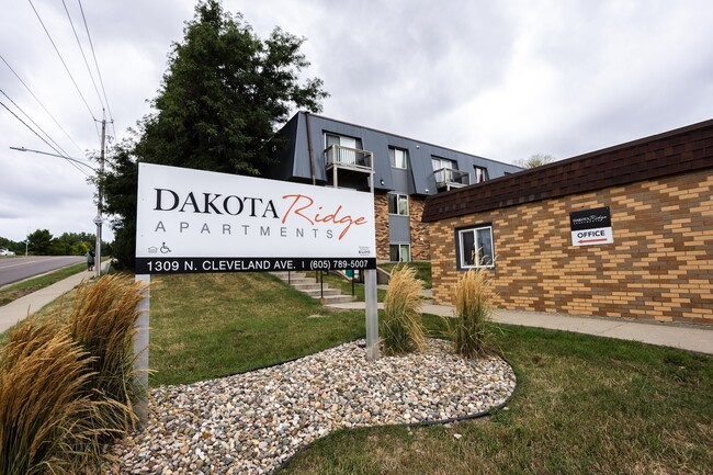 Dakota Ridge Apartments