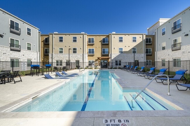 Villages at Fiskville in Austin, TX - Foto de edificio - Building Photo