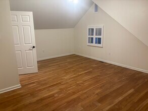 1810 Chatham Dr in Camp Hill, PA - Building Photo - Building Photo