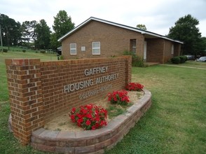 Colonial Heights in Gaffney, SC - Building Photo - Building Photo