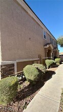 6520 Bucking Horse Ln in Henderson, NV - Building Photo - Building Photo