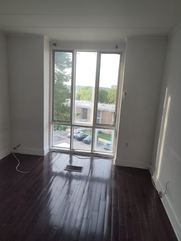 property at 5715 N Kings Hwy