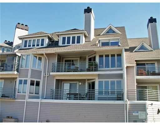 property at 10 Peninsula Dr