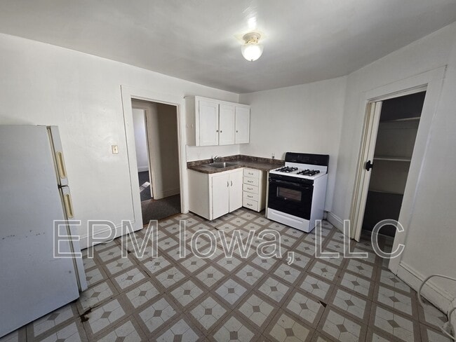 1424 Grant Ave in Waterloo, IA - Building Photo - Building Photo