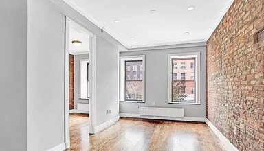 233 E 59th St, Unit 2B in New York, NY - Building Photo - Building Photo