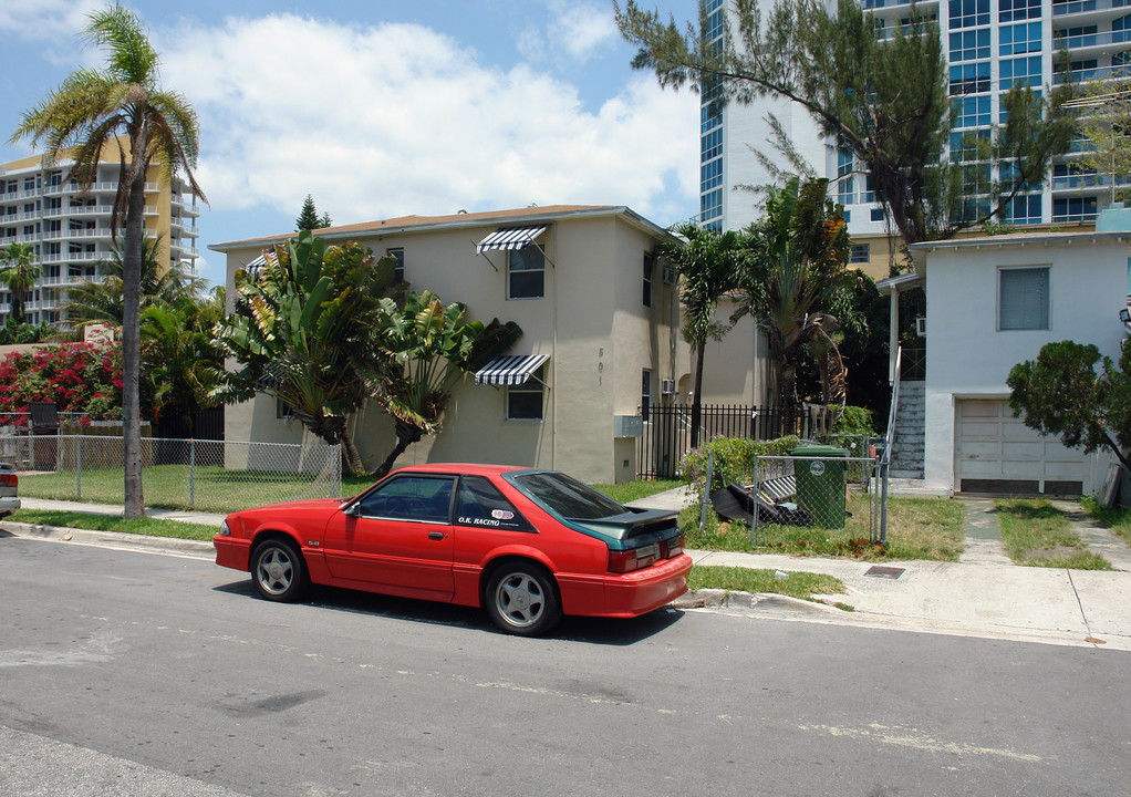 501 NE 29th St in Miami, FL - Building Photo