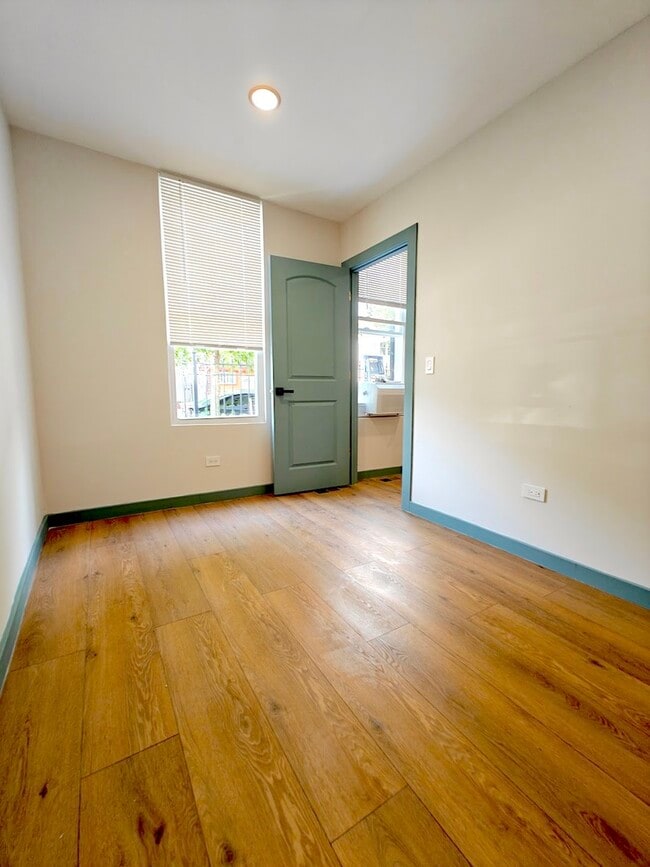 1833 W 21st St in Chicago, IL - Building Photo - Building Photo