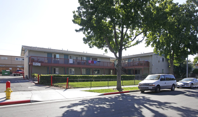 Nancy Lane Apartments in San Jose, CA - Building Photo - Building Photo