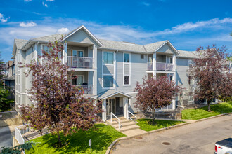 Valleyview Park Place in Calgary, AB - Building Photo - Building Photo