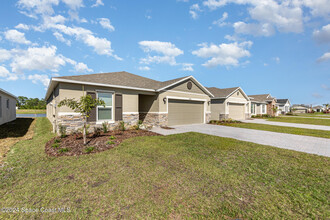 3443 Barringer Dr SE in Palm Bay, FL - Building Photo - Building Photo