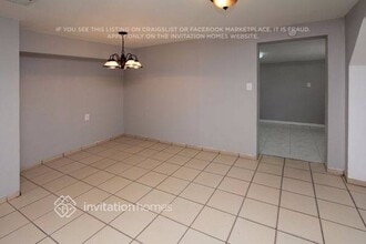 4525 W Paris St in Tampa, FL - Building Photo - Building Photo