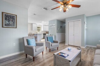 309 Julia St in Bay St. Louis, MS - Building Photo - Building Photo