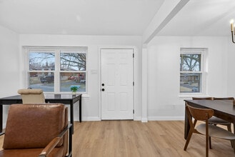 3831 Brown Rd in Berkeley, MO - Building Photo - Building Photo