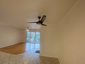 2360 Hosp Way in Carlsbad, CA - Building Photo - Building Photo