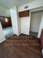 2316 Summer Oaks Ct in Arlington, TX - Building Photo - Building Photo