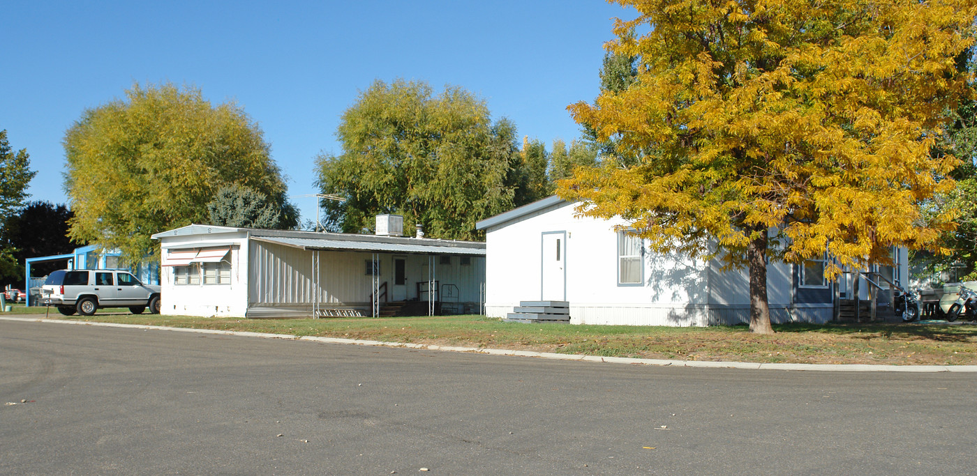 Indian Creek Mobile Home Estates in Caldwell, ID - Building Photo