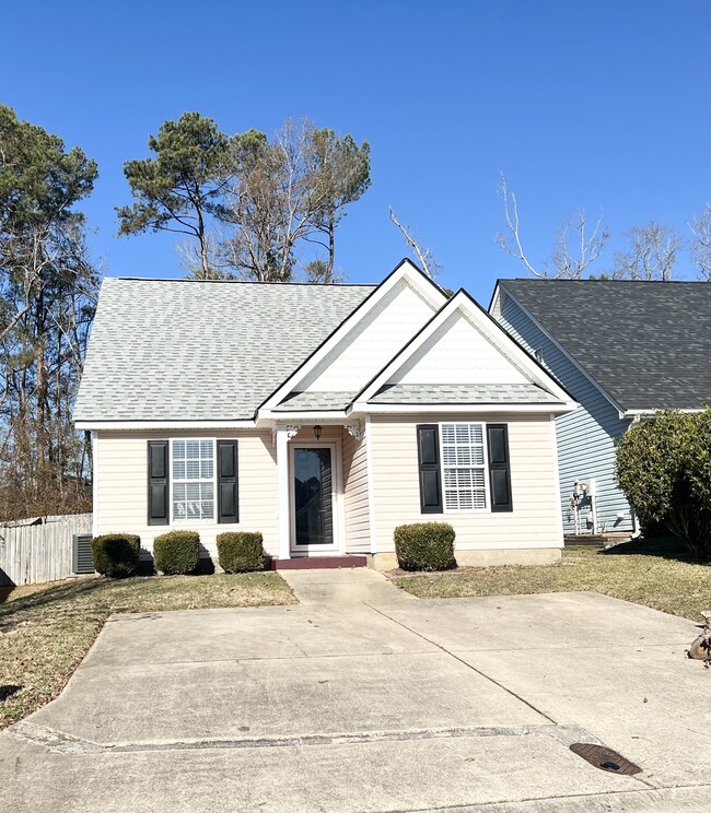 4511 Derryclare Ln in Evans, GA - Building Photo - Building Photo