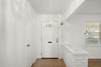 4802 Braesvalley Dr in Houston, TX - Building Photo - Building Photo