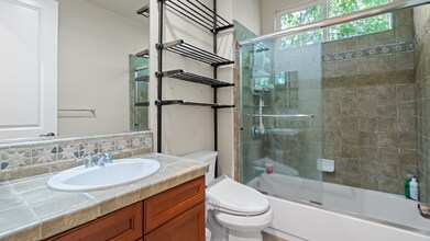2011 Bellaterra Ct in Santa Rosa, CA - Building Photo - Building Photo