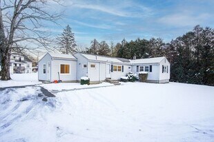 2403 Westfield St in West Springfield, MA - Building Photo