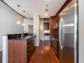 361 17th Street, Unit 806 in Atlanta, GA - Building Photo - Building Photo