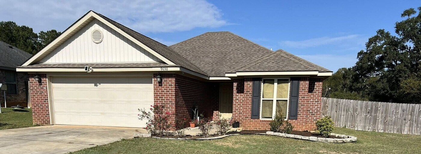 9030 Dawes Oak Dr in Theodore, AL - Building Photo
