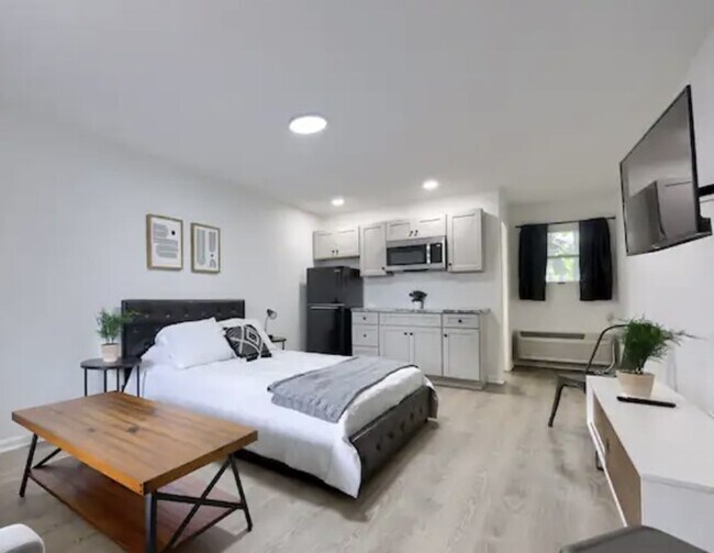 16 S 7th St Apartments and Nearby Akron Apartments For Rent Akron, PA