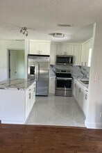 2208 SE 16th St in Cape Coral, FL - Building Photo - Building Photo