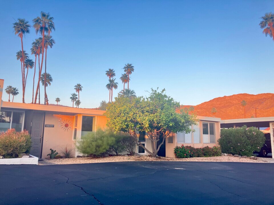 46137 Highway 74, Unit 117 in Palm Desert, CA - Building Photo