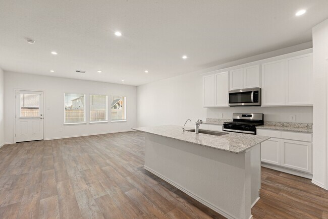 property at 31211 Heddington Ln