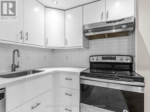 12 Salem Ave in Toronto, ON - Building Photo - Building Photo