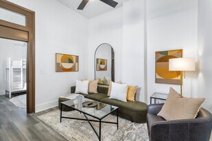 4317 Canal St in New Orleans, LA - Building Photo