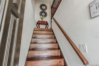 228-20 Edgewood Ave in Queens, NY - Building Photo - Building Photo