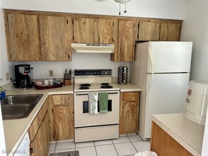 9391 Lennex Ln in Ft. Myers, FL - Building Photo - Building Photo