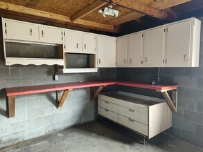 4609 Melvin Dr in Louisville, KY - Building Photo - Building Photo